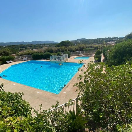 Mazet Dans Residence Avec Piscine Au Coeur Du Golfe De Saint-Tropez Cogolin Exterior foto