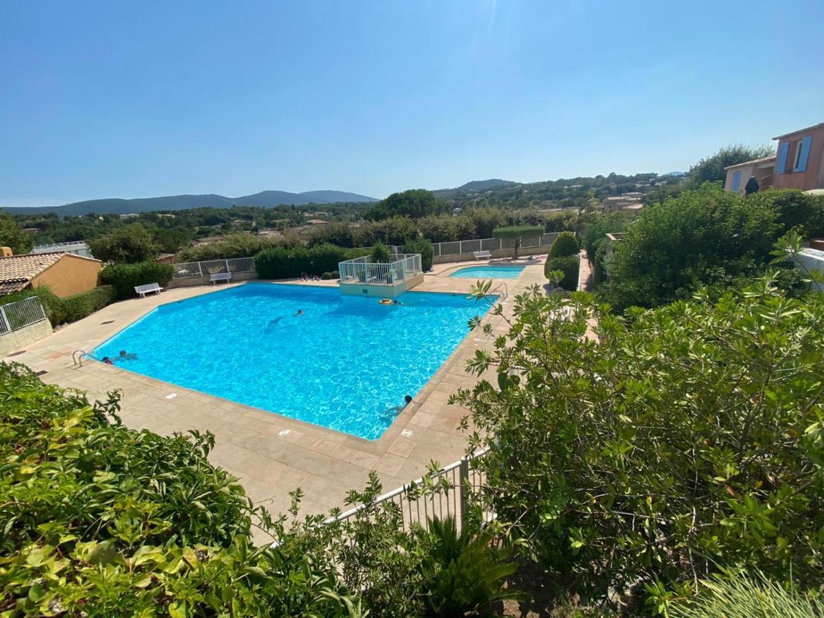 Mazet Dans Residence Avec Piscine Au Coeur Du Golfe De Saint-Tropez Cogolin Exterior foto
